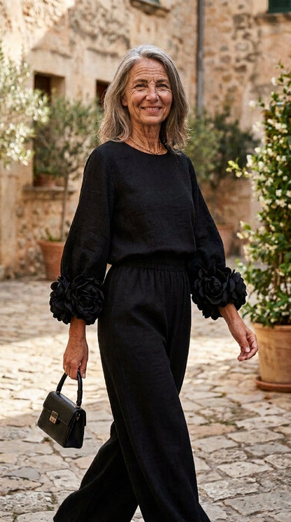 Completo con top dai polsini floreali e pantaloni ampi | Alessia Velluti