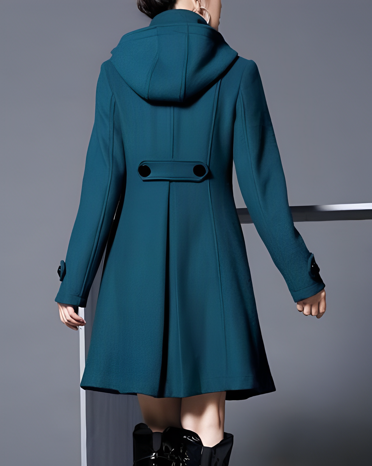 Ingebritt | Cappotto svasato con cappuccio | Alessia Velluti